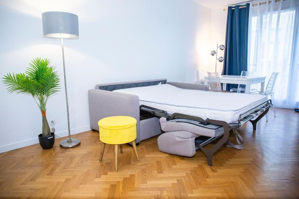 Grand 2 Pieces Balcon Parking Porte Paris Обервил Екстериор снимка